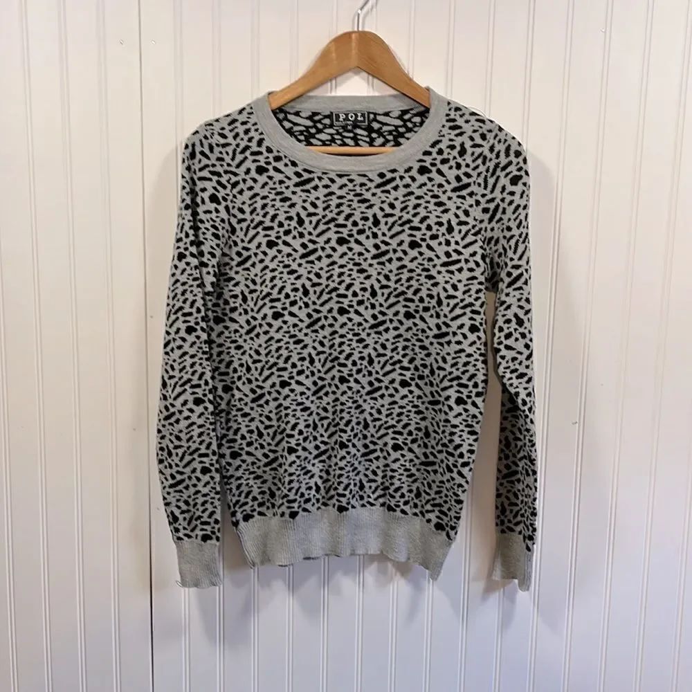 POL crewneck sweater